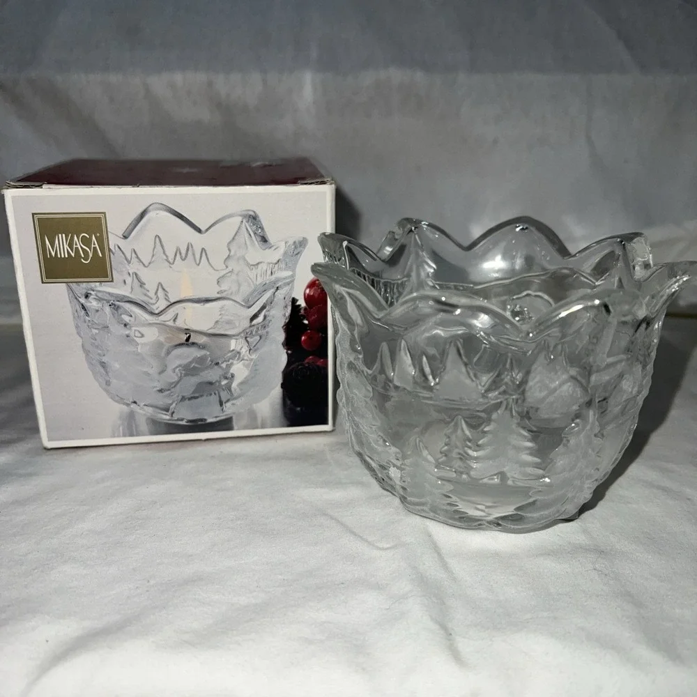 Mikasa Christmas Story Frosted Candle Holder / Candy & Nut Bowl, Germany